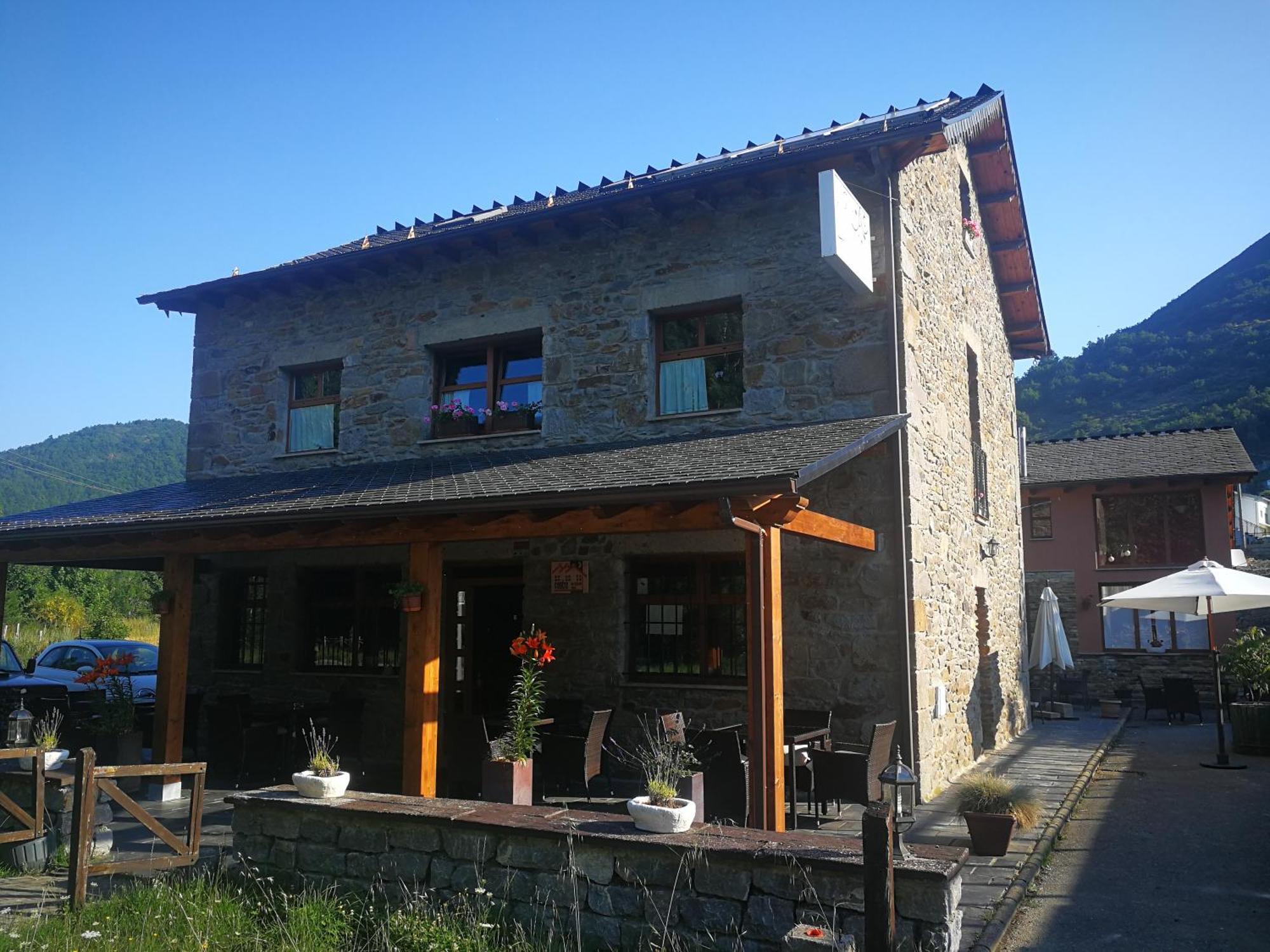 Villager de Laciana Hotel Rural La Campanona מראה חיצוני תמונה